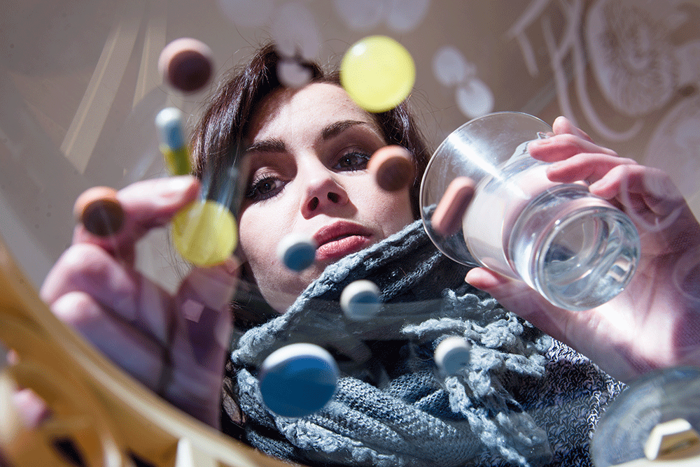 Why are women more susceptible to drug dependence than men?