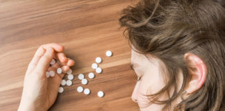 Clinton Foundation, pharma co. to provide overdose reversal drug to colleges clinton-foundation_-pharma-co.-partner-to-provide-free-narcan-to-colleges_720