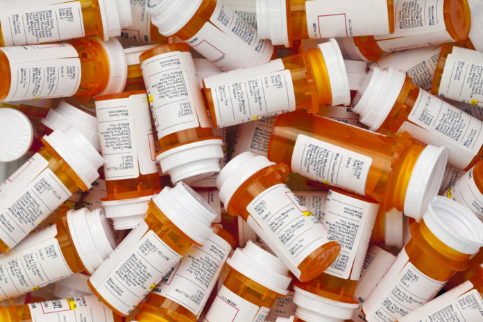 Painkiller misuse is nearly doubled among the uninsured