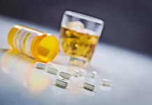Xanax and Alcohol: What are the Risks of Mixing the Two? Mixing Xanax and Alcohol